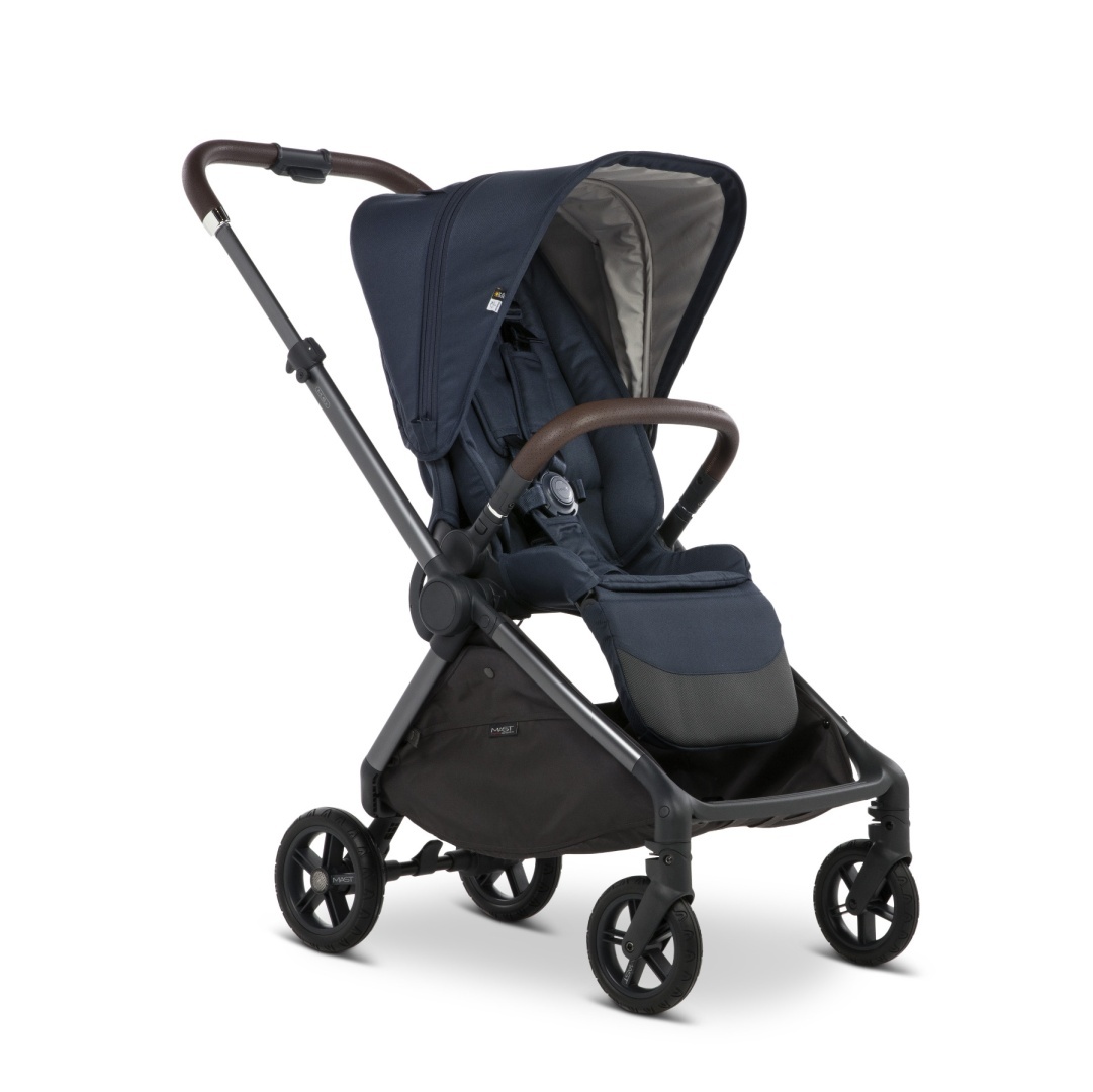 Mast Swiss Design M6x Wózek Spacerowy Blueberry Wozek-spacerowy-MAST-Swiss-Design-M6-Blueberry-lekki-skladany-amortyzowany_12579_1200