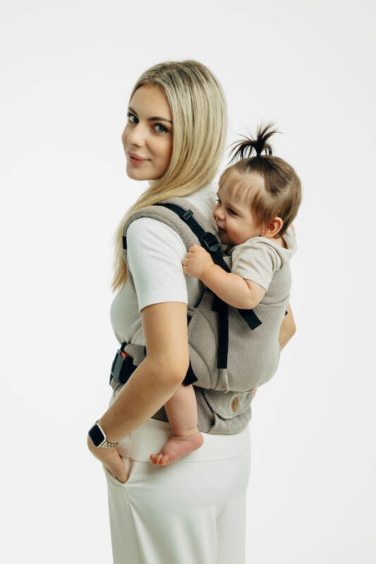 LennyLamb Moje Pierwsze Nosidełko LennyUpGrade PRO, Splot Jodełkowy, 100% Bawełna, - Mała Jodełka Almond 108383