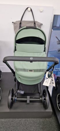 Cybex E-Priam 4.0 Wózek Głęboki Leaf Green Rama Matt Black