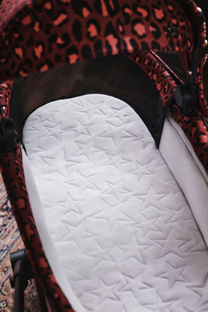 Cybex Priam 4.0 Wózek Głęboko-Spacerowy + Fotelik Samochodowy Cloud T 0-13kg + Baza T Rosenrot Red by Alec Voelkel