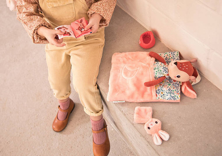 LILLIPUTIENS Przytulanka Sarenka Stella z akcesoriami do zasypiania 2 lata+