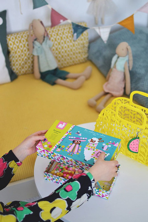 Janod Zestaw artystyczny Pompony Lamy 4+