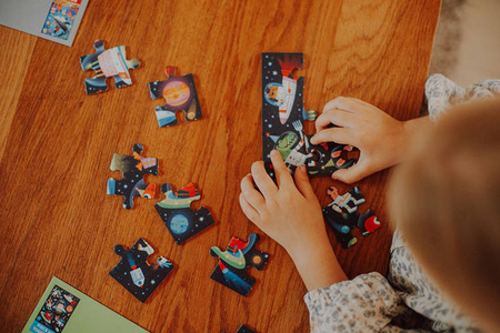 Mudpuppy Puzzle-kartka z życzeniami Kosmos 12 elementów 3+