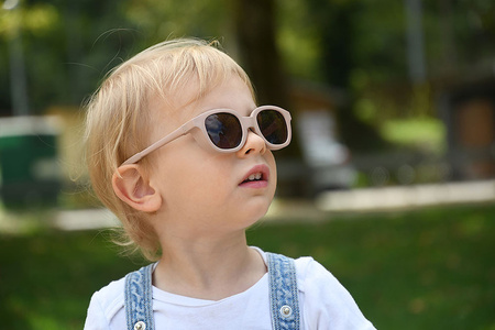 Beaba Okulary przeciwsłoneczne dla dzieci 9-24 miesięcy Lucky - Sorbet