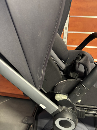 [OUTLET] Cavoe Osis 2.0 Wózek Spacerowy Iron