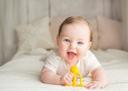 GiliGums Gryzak Silikonowy Małpka  Żółty