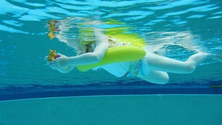 Swimtrainer Koło do Nauki Pływania 20-36 kg Żółty