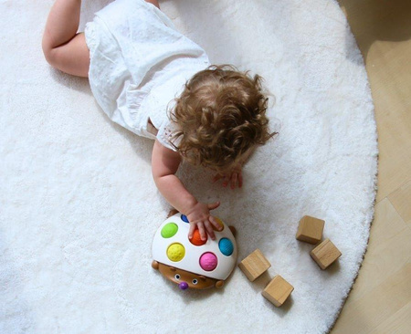 Bo Jungle Jeżyk Eddy zabawka sensoryczna dla niemowląt 6 mc