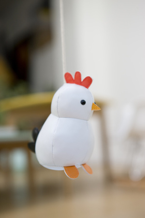 Little Big Friends Drewniany stojak edukacyjny z motywem farmy