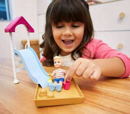 Barbie Akcesoria Namiocik, Zjeżdżalnia + Laleczka FXG94