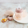 Canpol Babies Silikonowy Smoczek Symetryczny Light Touch Gold 18msc 2 szt 22/666_pin