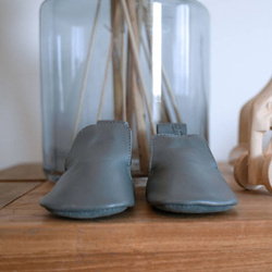 Lodger Skórzane buciki dla niemowląt szare Stepper Gunmetal r. 20