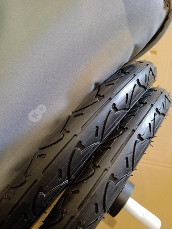 [OUTLET] Kinderkraft Helsi Wózek Biegowy Trójkołowy Dust Grey