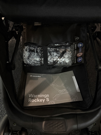 [OUTLET] Easywalker Rockey S Wózek Spacerowy Pure Black