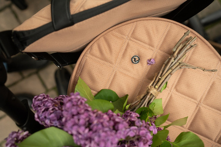 Roan Ivi 2.0 Vintage Wózek Głęboko-Spacerowy Praline + Cybex Aton B2 i-Size Fotelik Samochodowy 0-13kg + Baza One Volcano Black	