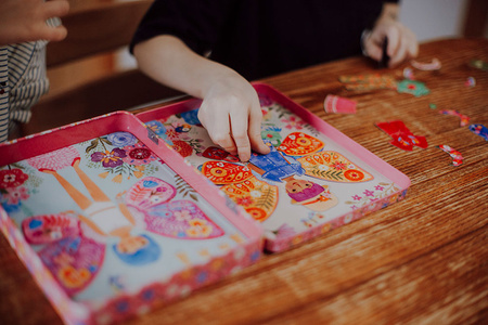 Mudpuppy Magnetyczne postacie Radosne motyle 4+