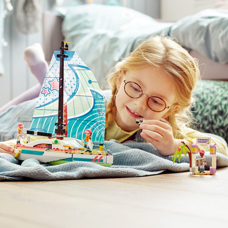 LEGO Friends 41716 Stephanie i Przygoda Pod Żaglami