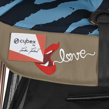 Cybex Coya Wózek Spacerowy + Folia Przeciwdeszczowa One Love by Karolina Kurkova 2023