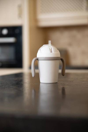 Bo Jungle Kubek do Picia ze Słomką BioPlastik CPLA Grey 