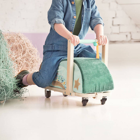 LILLIPUTIENS Drewniany jeździk 2 w 1 z miękkim siedziskiem i torebką Smok Joe 12 m+