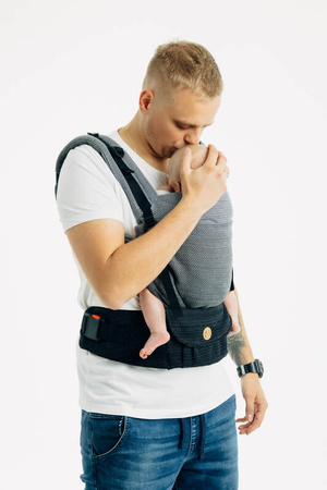 LennyLamb Moje Pierwsze Nosidełko LennyUpGrade PRO, Splot Jodełkowy, 100% Bawełna , Rozmiar Standard - Mała Jodełka Ombre Szary