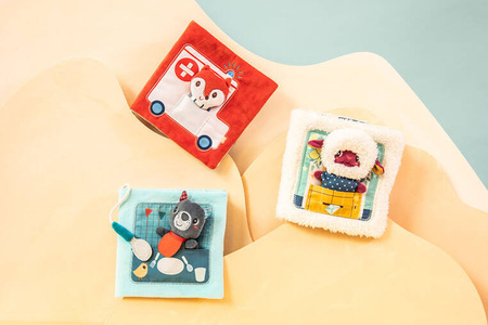 LILLIPUTIENS Książeczka aktywizująca z mini-pacynką Doktor Lisiczka Alice 12 m+