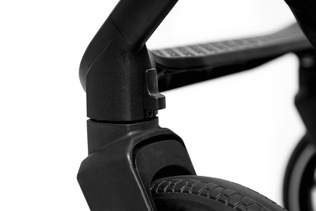 [OUTLET] Muuvo Slick 2.0 Wózek Głęboko-Spacerowy Classic Black