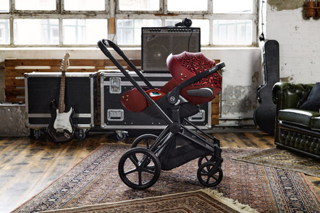 [OUTLET] Cybex Cloud Z2 i-Size Fotelik Samochodowy 0-13 kg Rockstar Rosenrot Red by Alec Voelkel