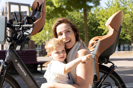 Bobike Maxi Evolve Fotelik Rowerowy na Bagażnik Cinnamon 