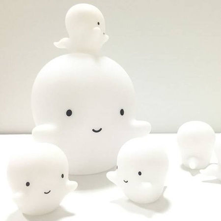 Petit Monkey Miękka Pastelowa Lampka Nocna LED  Duszek