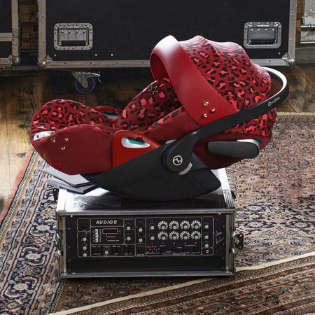 Cybex Cloud Z2 i-Size Fotelik Samochodowy 0-13 kg Rockstar Rosenrot Red by Alec Voelkel