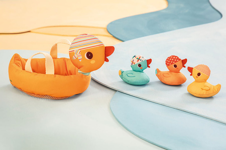 Lilliputiens Kaczka i 3 magnetyczne kaczątka do kąpieli 9 m+