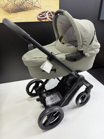 [OUTLET] Mutsy Evo Wózek Głęboki Bold Dune Grey