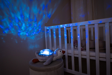 Cloud B Tranquil Aqua Lampka Nocna z Projekcją Świetlną Pingwin