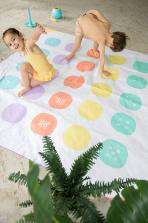 QUUT Dwustronny ręcznik plażowy PlayTowels XL (180 x 180cm) Balancing Game