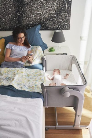 Chicco Next2Me Magic New 2023 Łóżeczko Dostawne Dla Dzieci Cool Grey