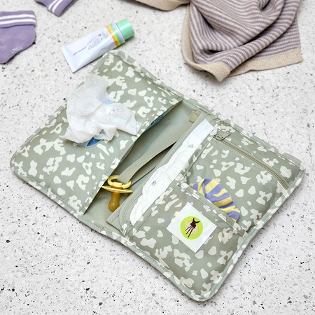 Lassig Green Label Przewijak podróżny z etui na akcesoria Leo light khaki