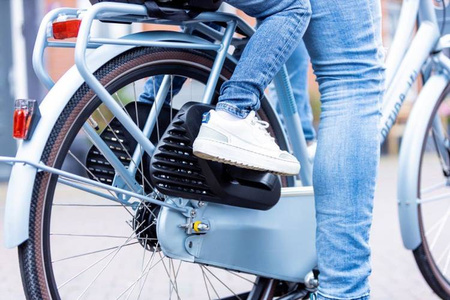 Bobike Junior One Fotelik Rowerowy Na Bagażnik Black / Dark Grey