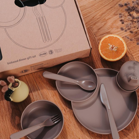 Dantoy TINY BIObased Zestaw naczyń Dinnertime Olive