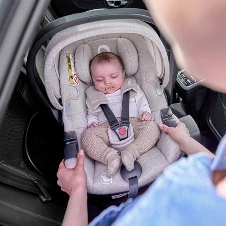 Lionelo Moxie i-Size z bazą Isofix - obrotowy fotelik samochodowy dla niemowląt 0-13 kg Pink Mauve