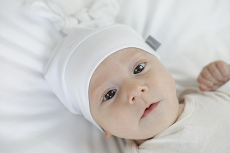 Piapimo Kolekcja CuteSuit Czapeczka Bawełniana Rozmiar 0-1 Biała