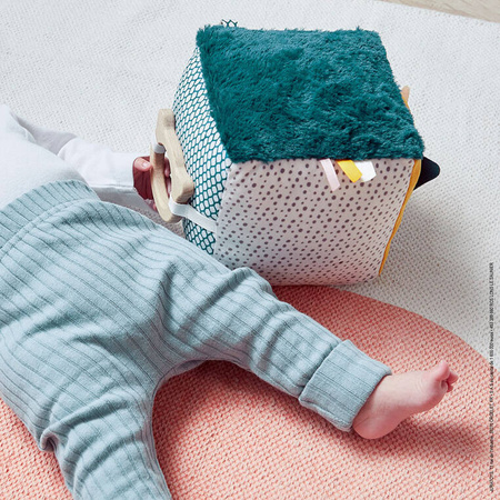 Kaloo Miękka kostka sensoryczna Stimuli