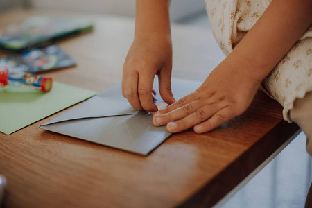 Mudpuppy Puzzle-kartka z życzeniami Rekin 12 elementów 3+