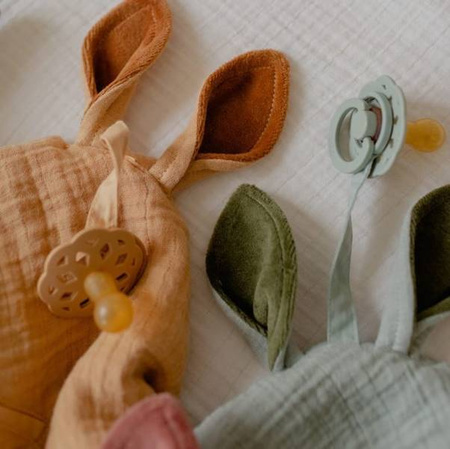 Bibs Cuddle Cloth Kangoroo Pieluszka Przytulanka z Zawieszką Na Smoczek Cloud