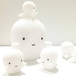 Petit Monkey Miękka Pastelowa Lampka Nocna LED  Duszek