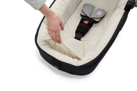 Joie Signature Calmi R129 Gondola z Możliwością Montażu w W Samochodzie Carbon 