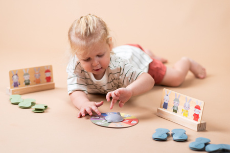 Taf Toys Moje Pierwsze Bingo Królik Edukacyjna Gra dla Dzieci 24M+