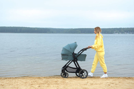 Zokky Ozz Wózek Głęboko-Spacerowy 2w1 Forest Green