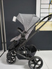 [OUTLET] Easywalker Harvey 3 Wózek Spacerowy Fossil Grey (zawiera stelaż, siedzisko z budką i pałąkiem z ekoskóry)
