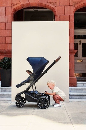Easywalker Harvey 2  Premium Wózek Spacerowy  Sapphire Blue  (zawiera stelaż, siedzisko z budką, pałąk, folię przeciwdesz. i adapter wysokości) Sapphire Blue